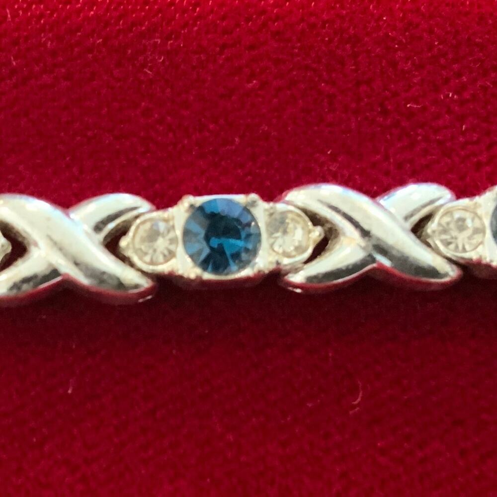 Vintage Beautiful XOXO Tennis Bracelet